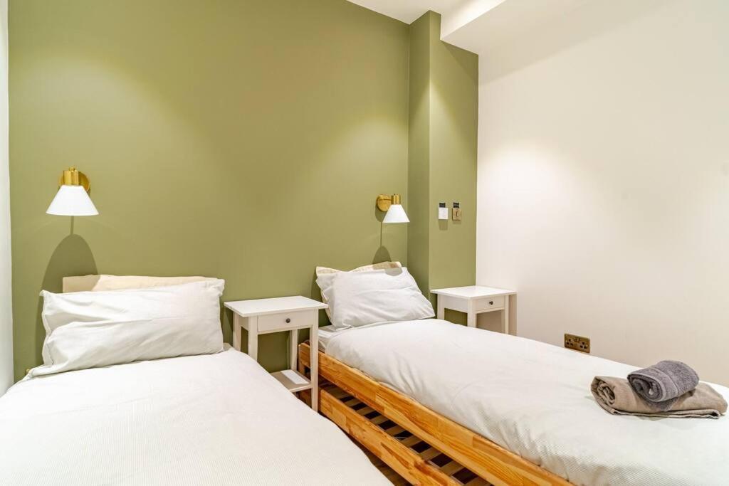 Stunning 2 Bed Apartment, Heart Of The Barbican Apartment