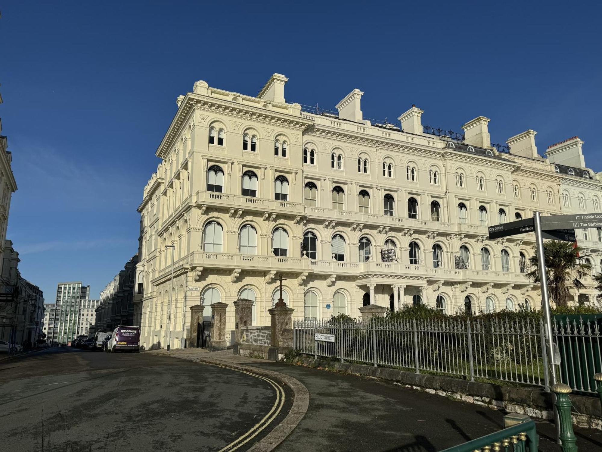 3 Bed Edenhurst By Pureserviced Aparthotel Plymouth