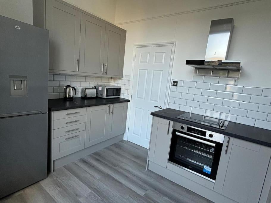 Holiday home Beautiful 5 Bedroom House