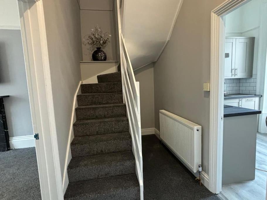 Holiday home Beautiful 5 Bedroom House *