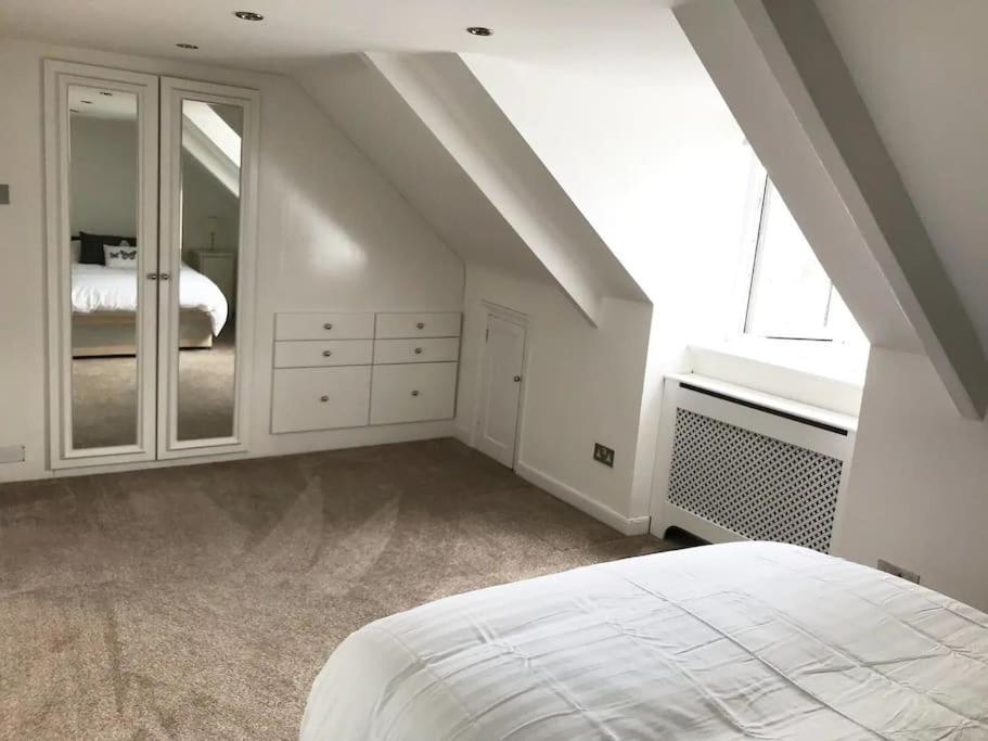 Beautiful 5 Bedroom House * Plymouth
