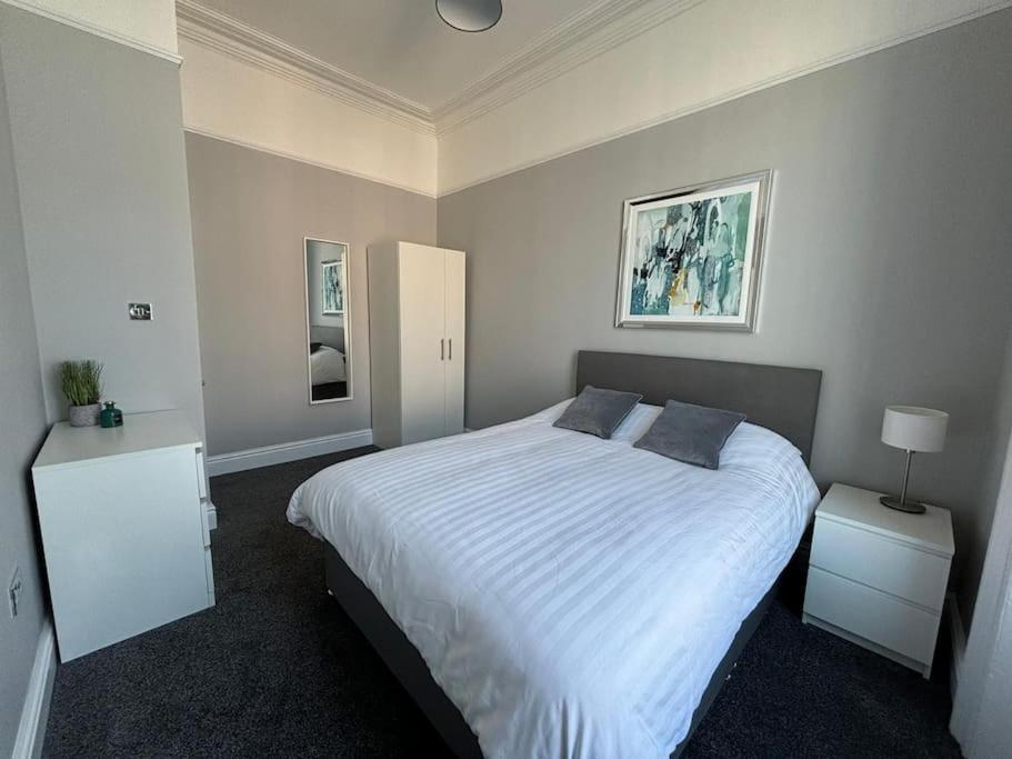 Beautiful 5 Bedroom House Holiday home *