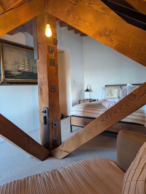Ocean Royal Retreat Apartment
