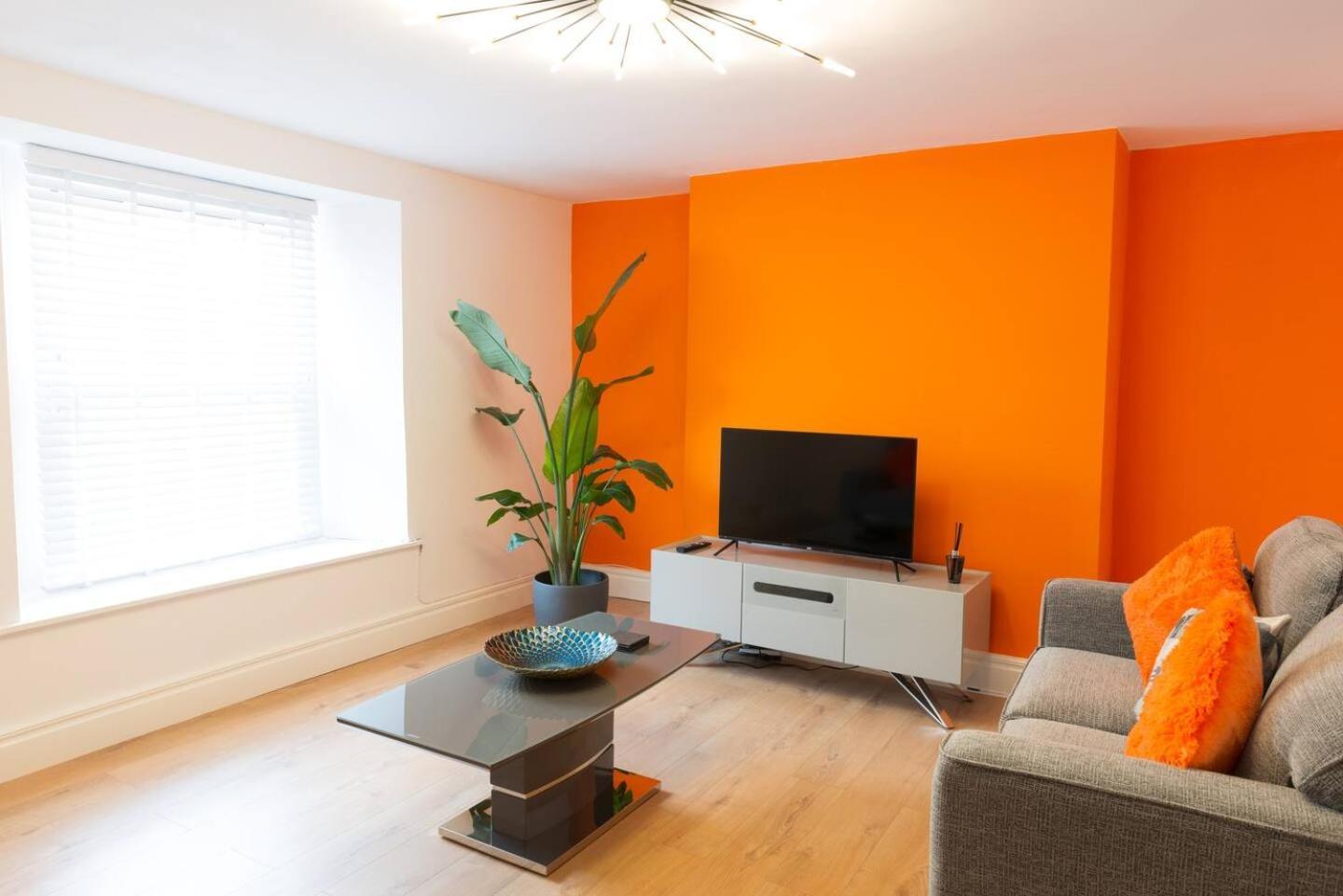 Lovely 1-Bedroom Flat In The Heart Of Plymouth Apartment