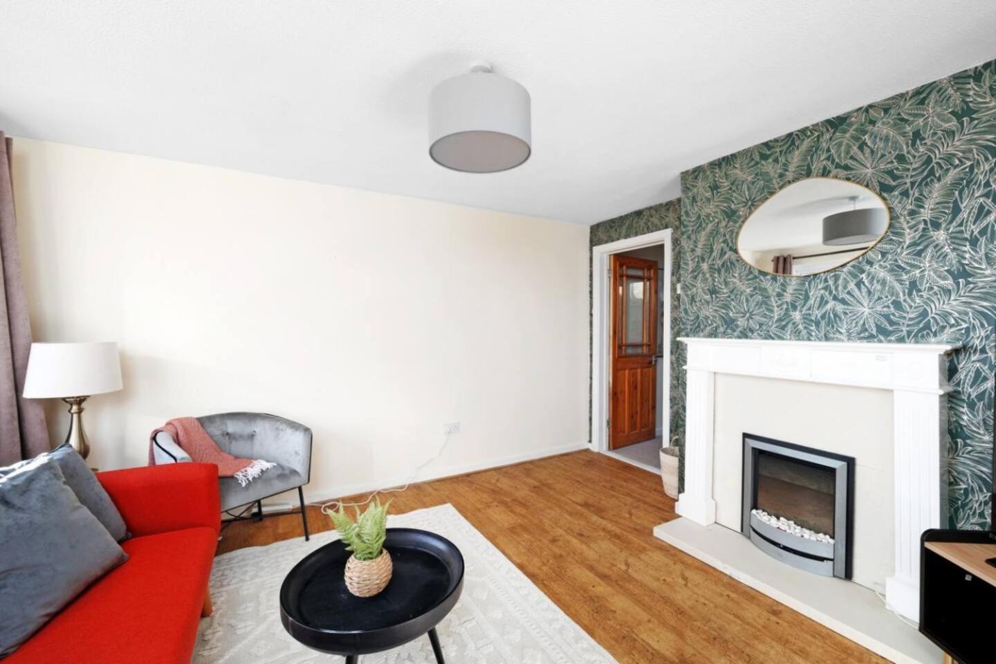 Newly Renovated 3br House Perfect For Contractors