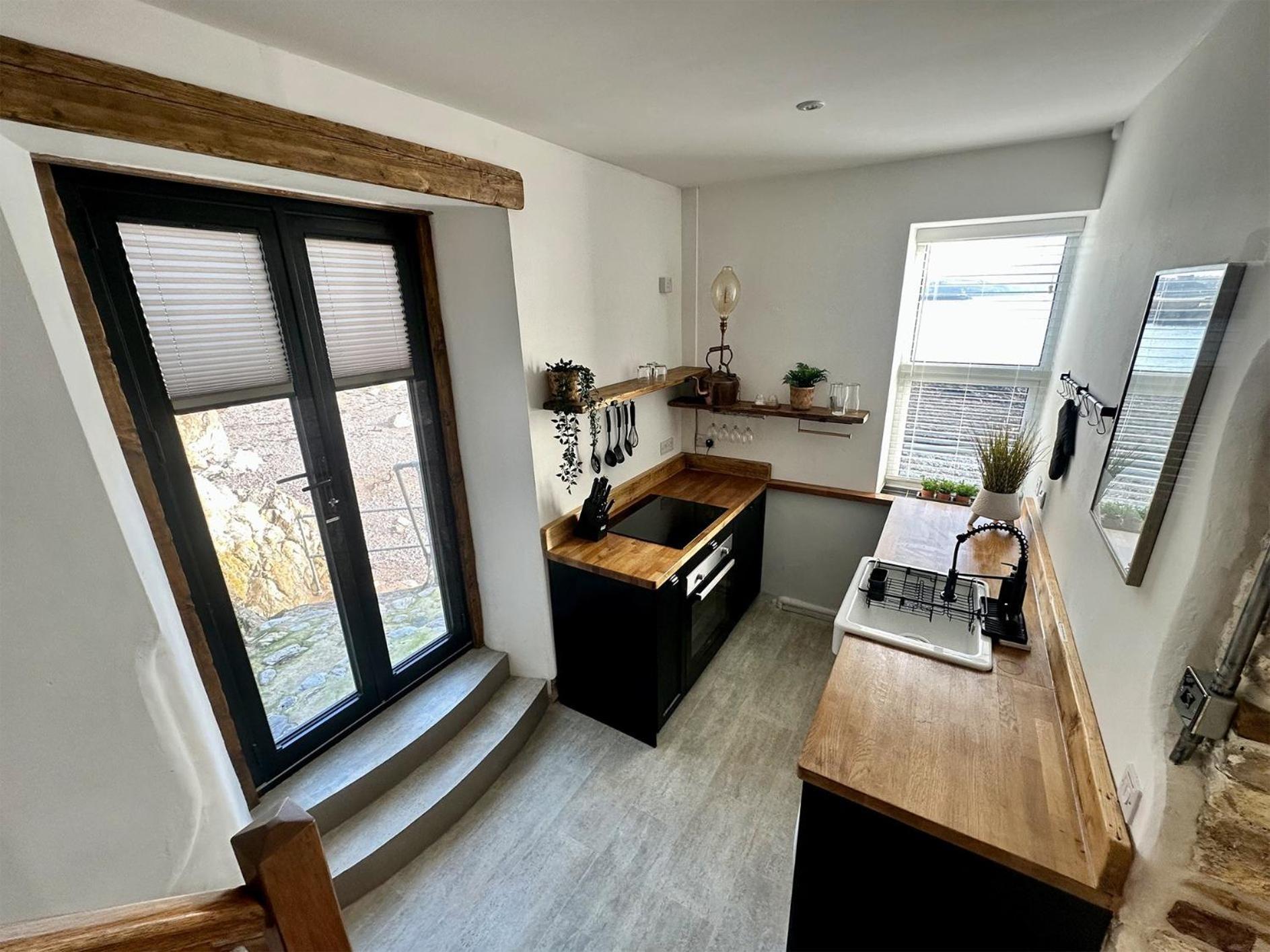 Seafront - Access - Pet Friendly *