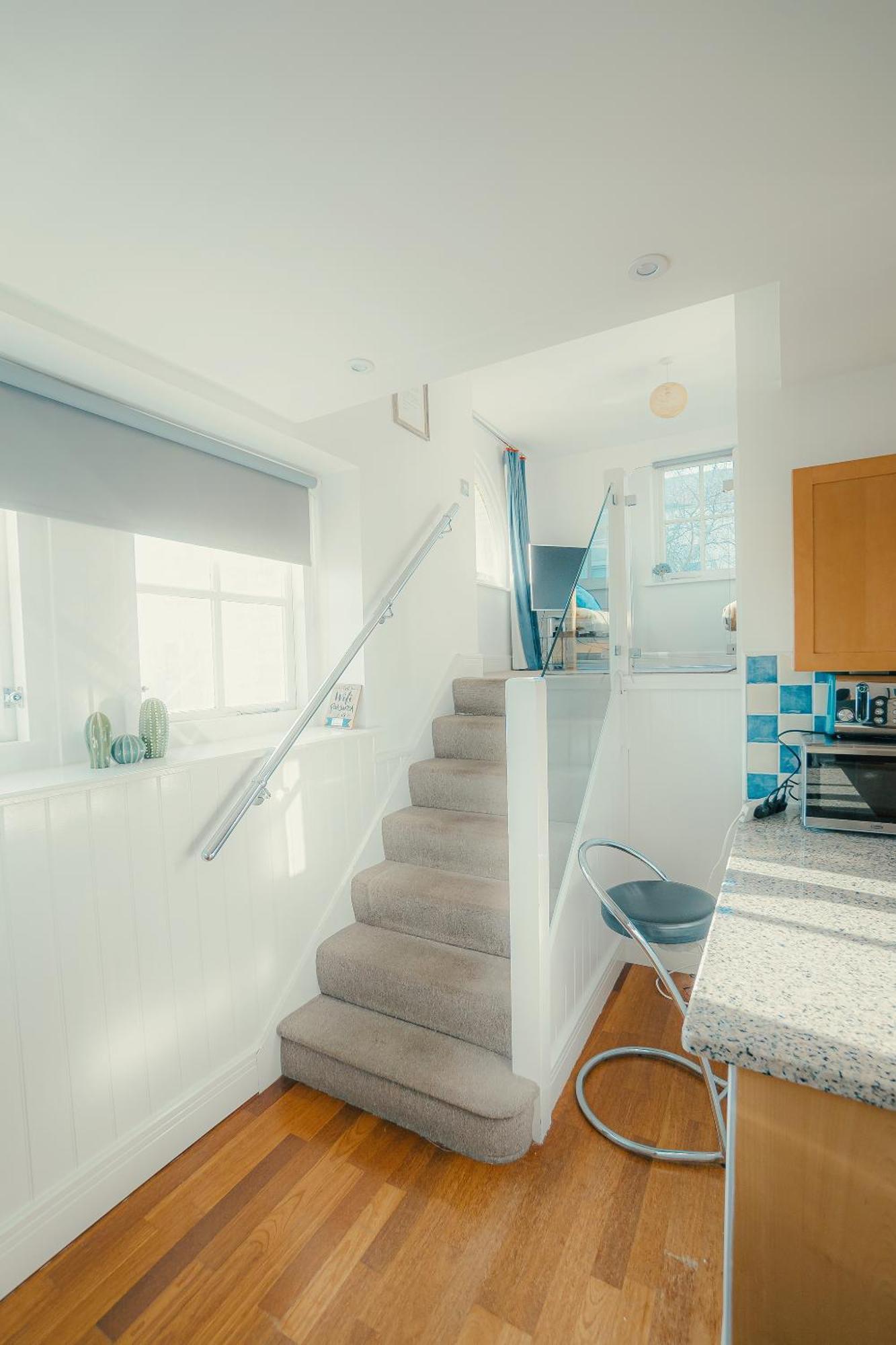 Super Duplex With Free Parking *