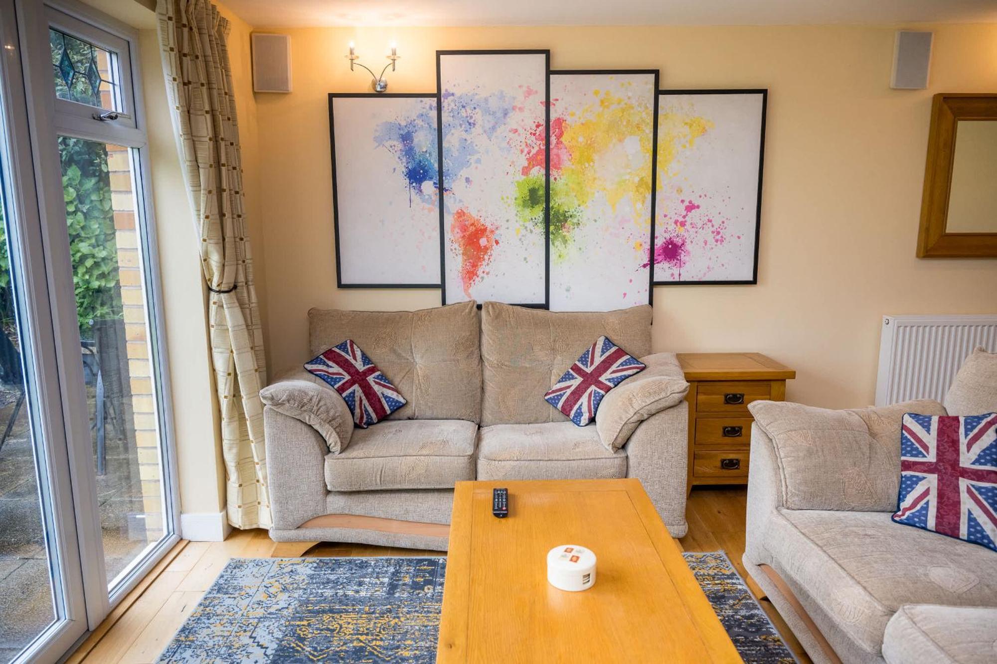 Plym Valley Impressive House Free Parking In Great Location By Staystaycations Holiday home *