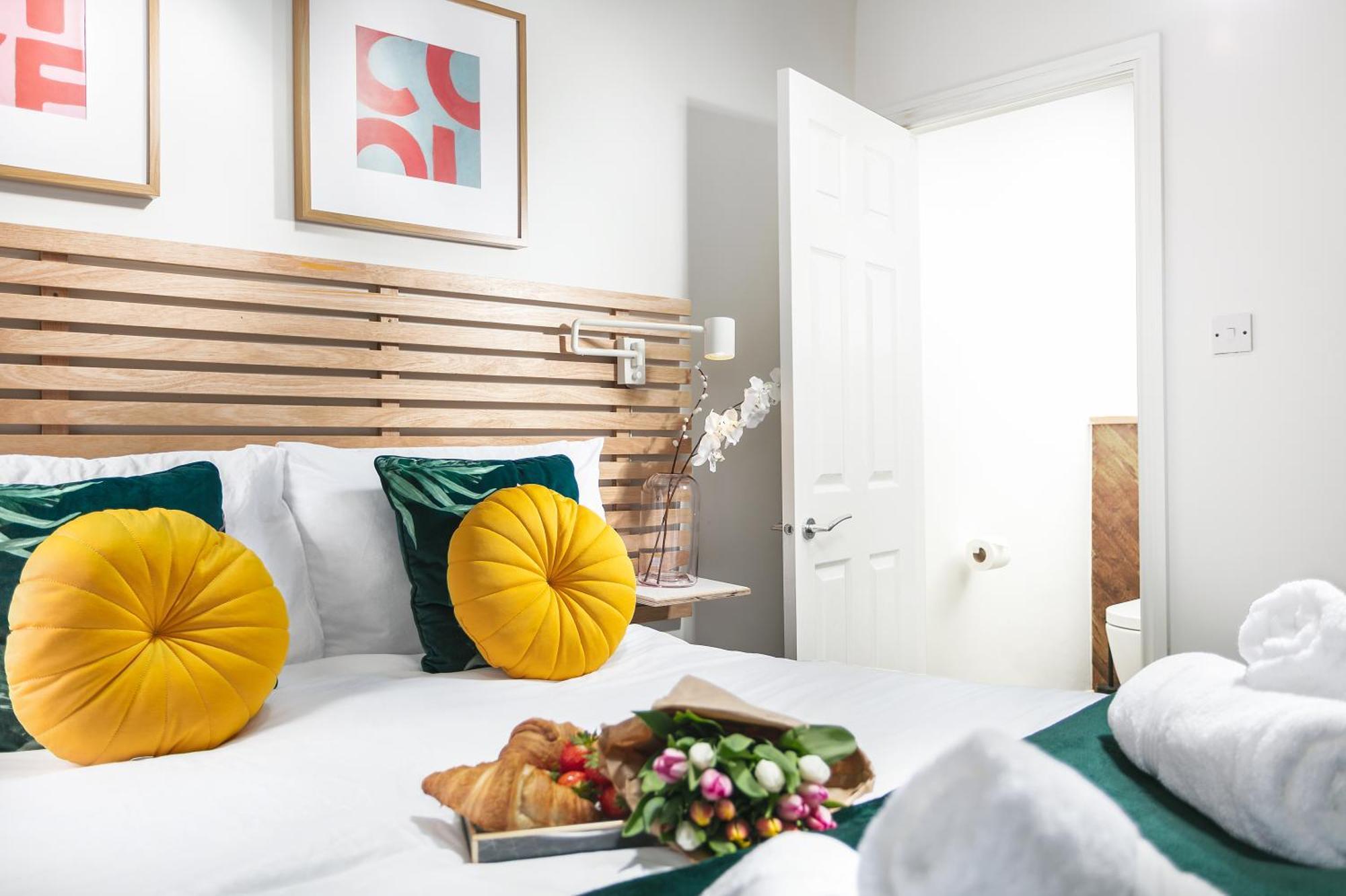 Bijoux - Sleeps 6 - Parking- Habita * Plymouth
