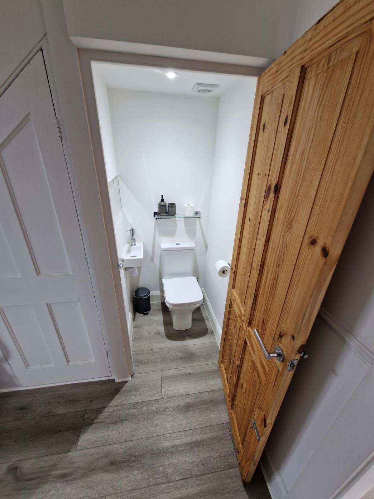 Park House - Very Spacious 4 Bed House, Games Room, Free Netflix, Close To Argyle, In The Heart Of - Dogs Welcome - Hosted By Absolute Holiday home *