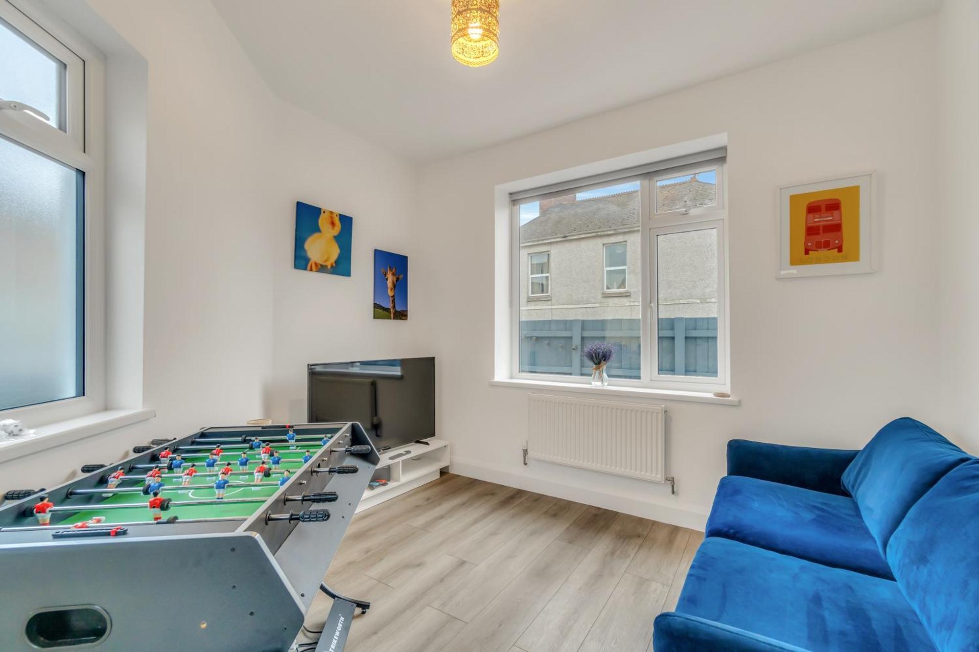 Holiday home Park House - Very Spacious 4 Bed House, Games Room, Free Netflix, Close To Argyle, In The Heart Of - Dogs Welcome - Hosted By Absolute Plymouth