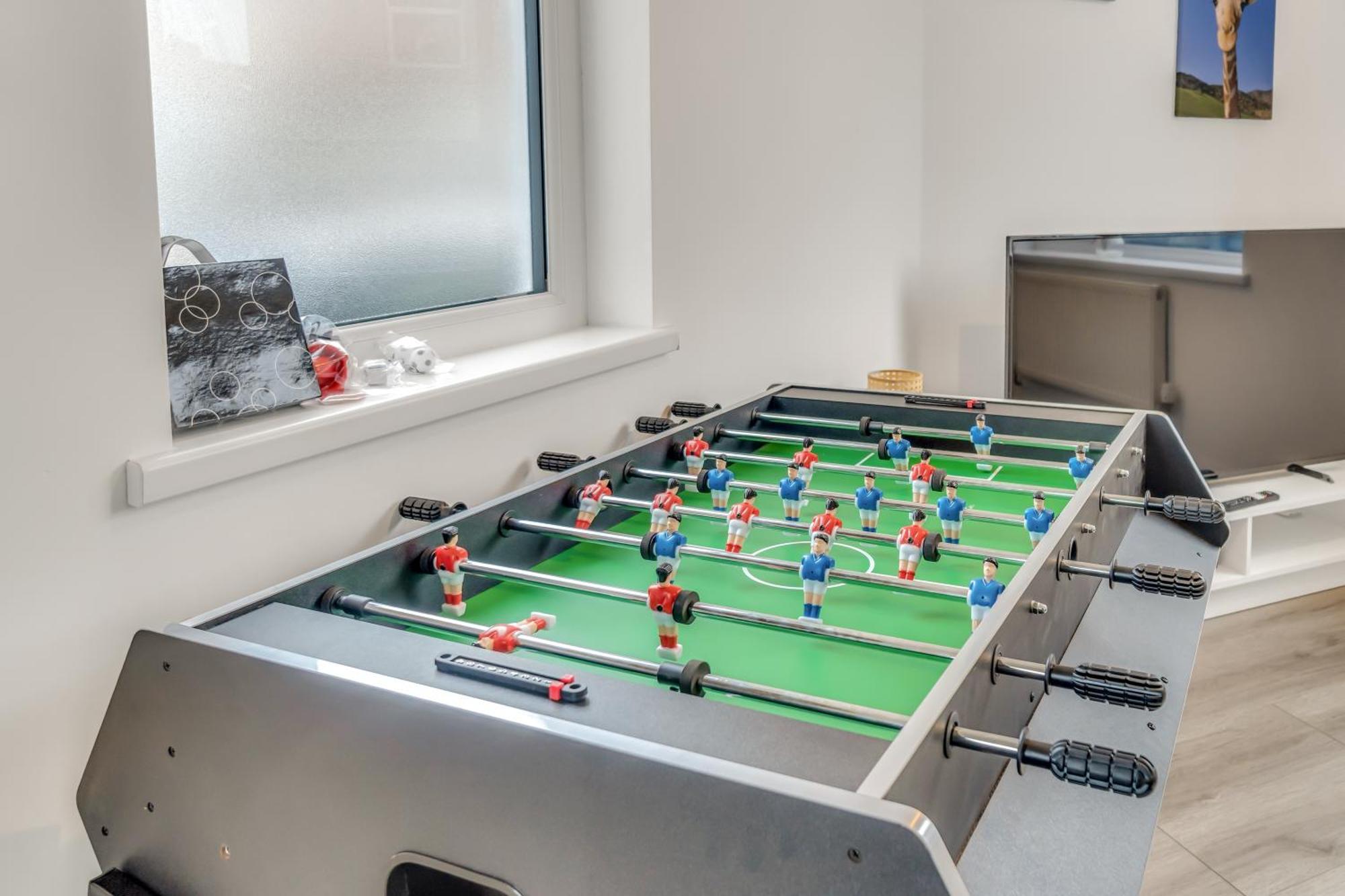 Park House - Very Spacious 4 Bed House, Games Room, Free Netflix, Close To Argyle, In The Heart Of - Dogs Welcome - Hosted By Absolute * Plymouth
