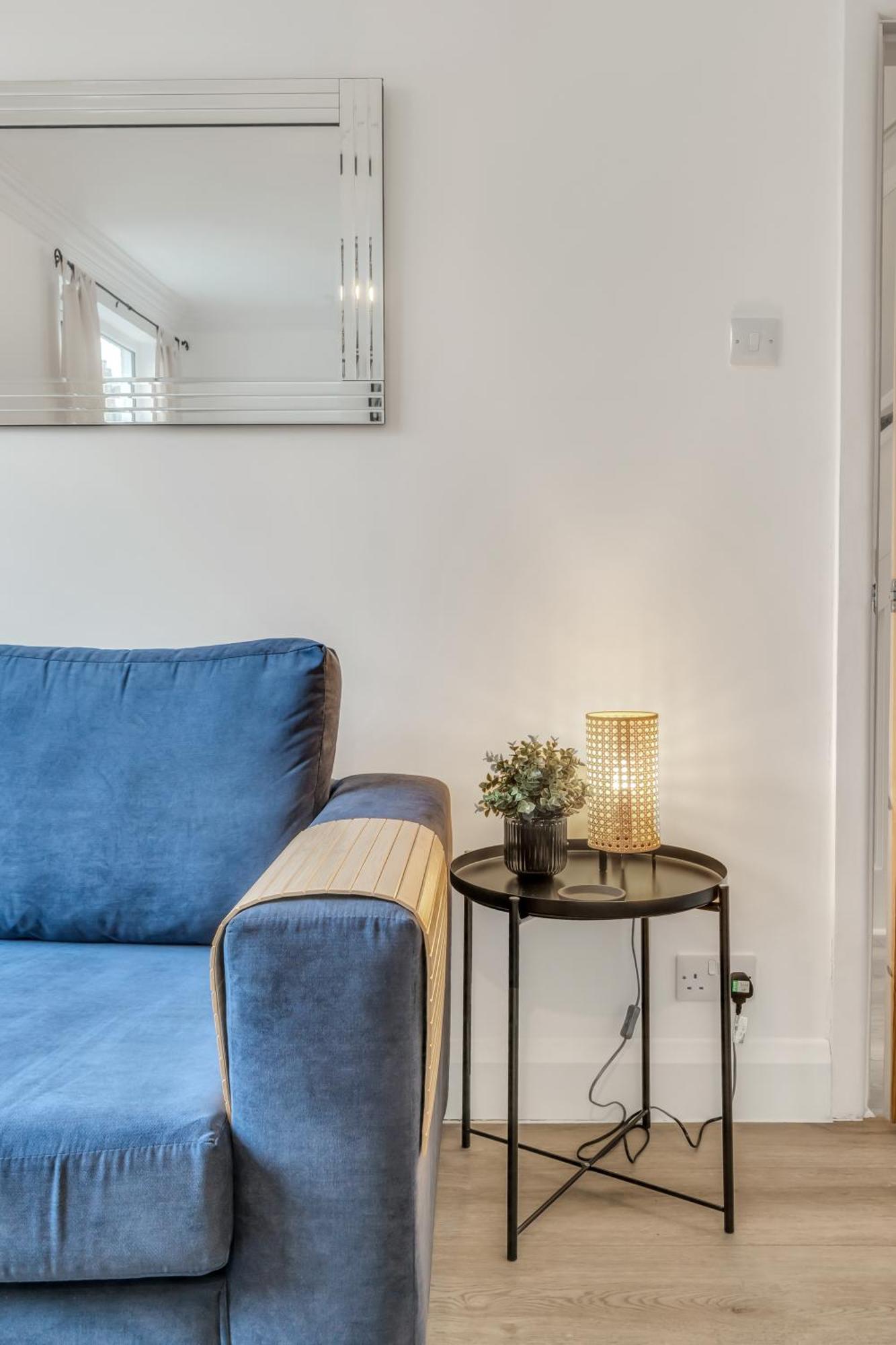 Holiday home Park House - Very Spacious 4 Bed House, Games Room, Free Netflix, Close To Argyle, In The Heart Of - Dogs Welcome - Hosted By Absolute Plymouth