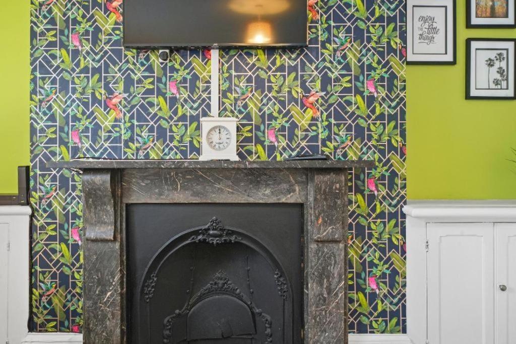 Apartment Beautiful Marseille Boutique - Sleeps 4