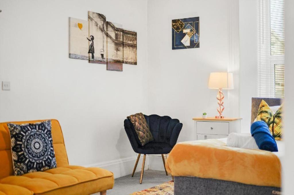 Apartment Beautiful Marseille Boutique - Sleeps 4