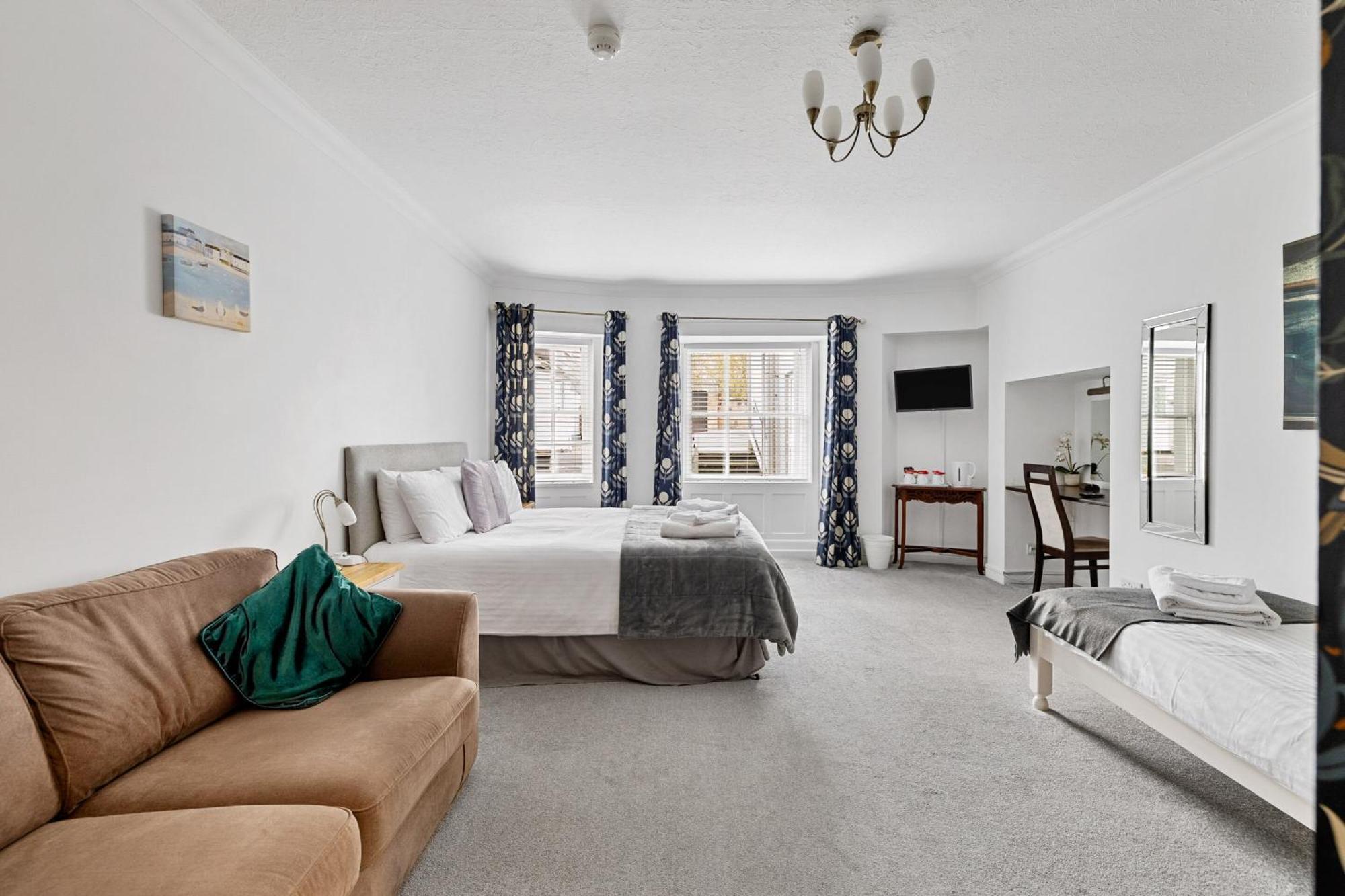 Imperial Guest house Plymouth