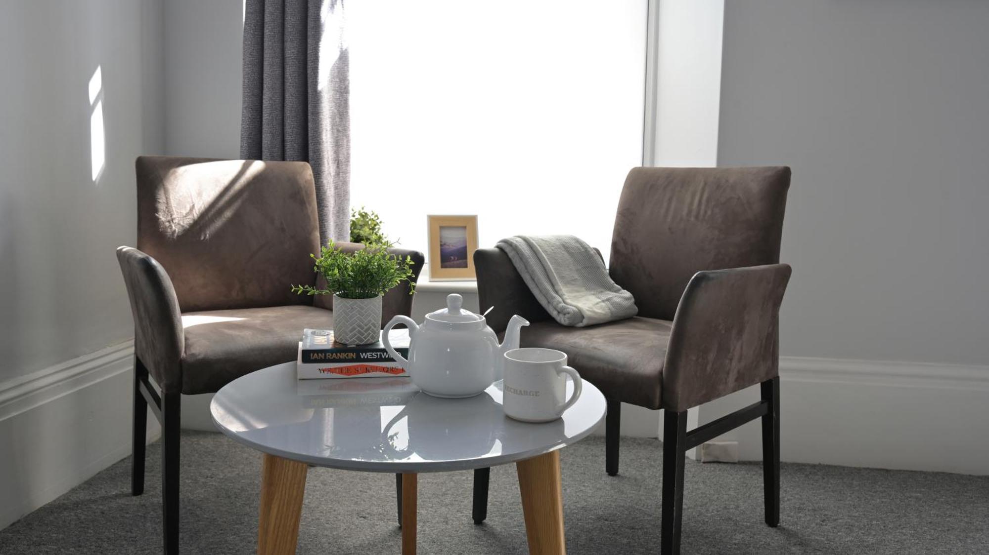 Apartment Spacious Penthouse In 3 Large Bedrooms Plymouth
