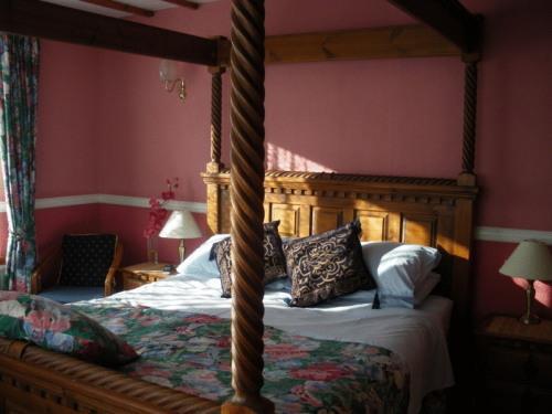 Edgcumbe 3*