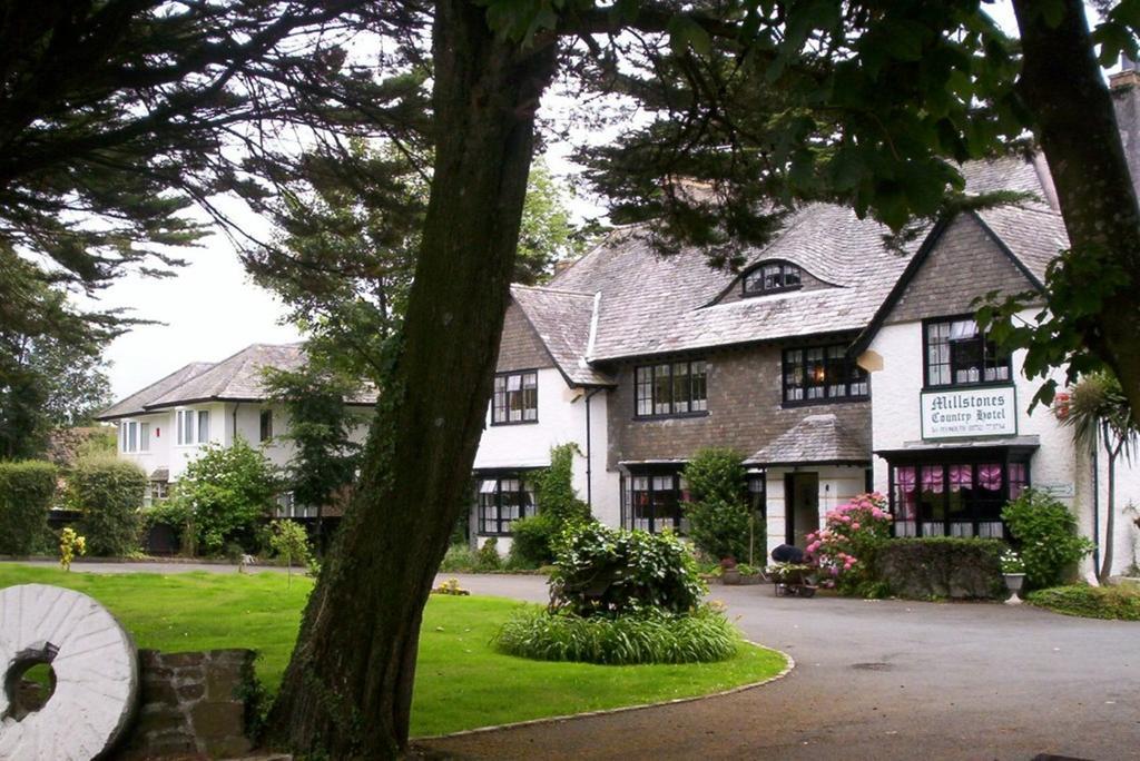 The Millstones Country & Restaurant * Plymouth