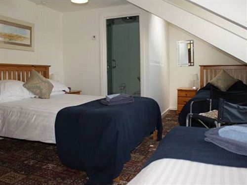 Rainbow Guest house 4*
