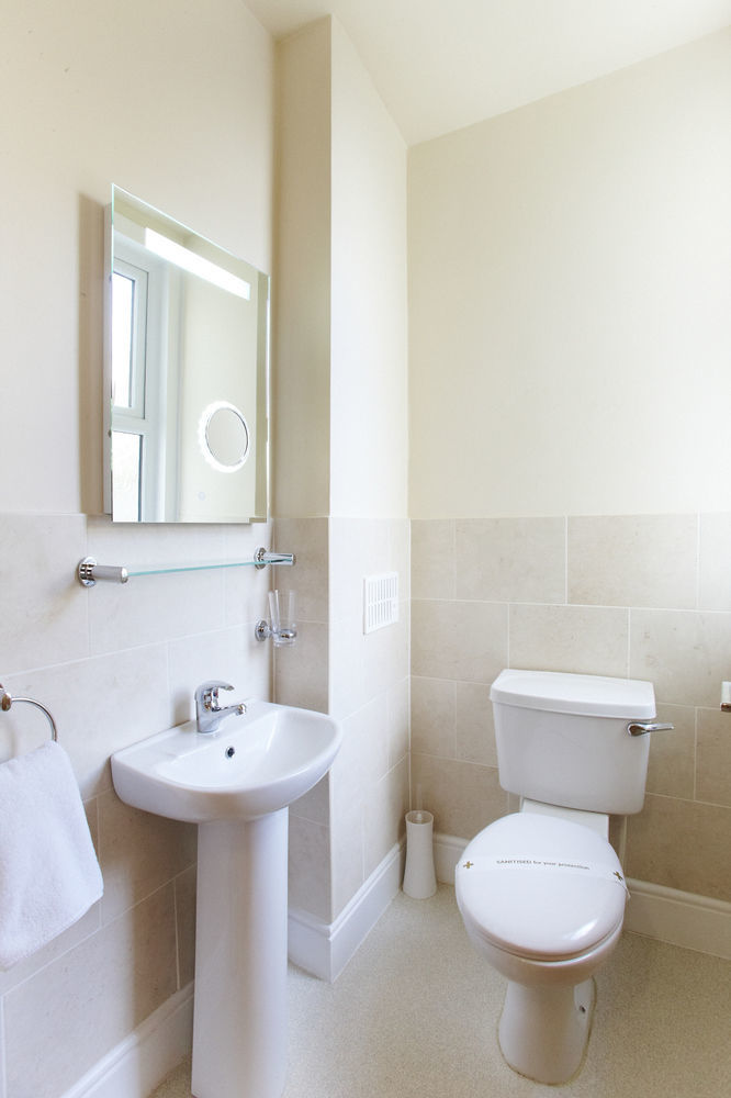 Invicta Hotel 4*