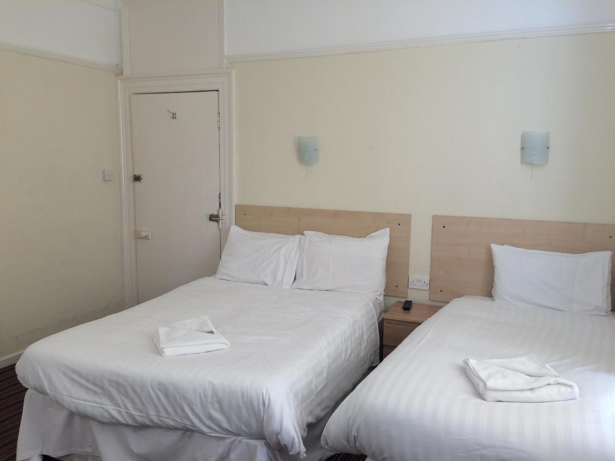 Bed & Breakfast Lockyer House 2*