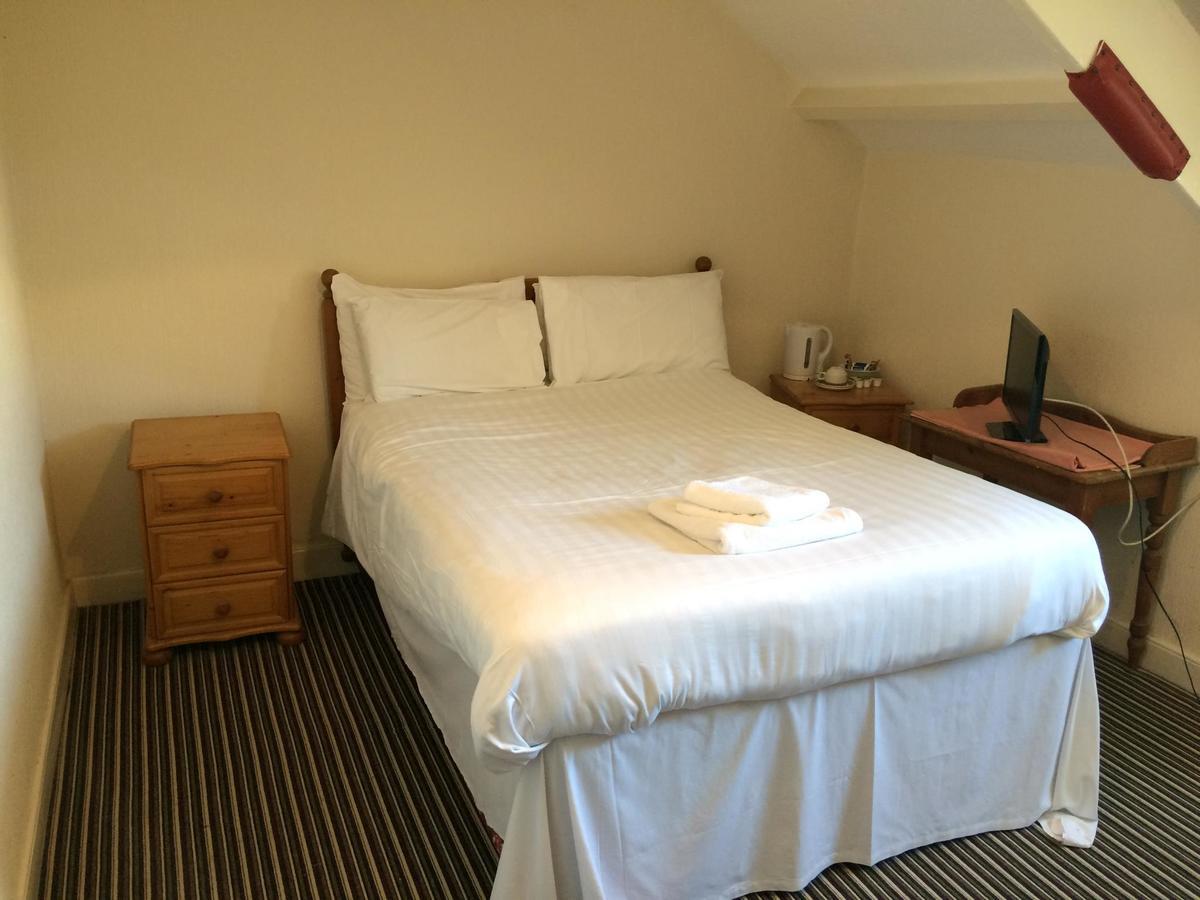 Bed & Breakfast Lockyer House 2*
