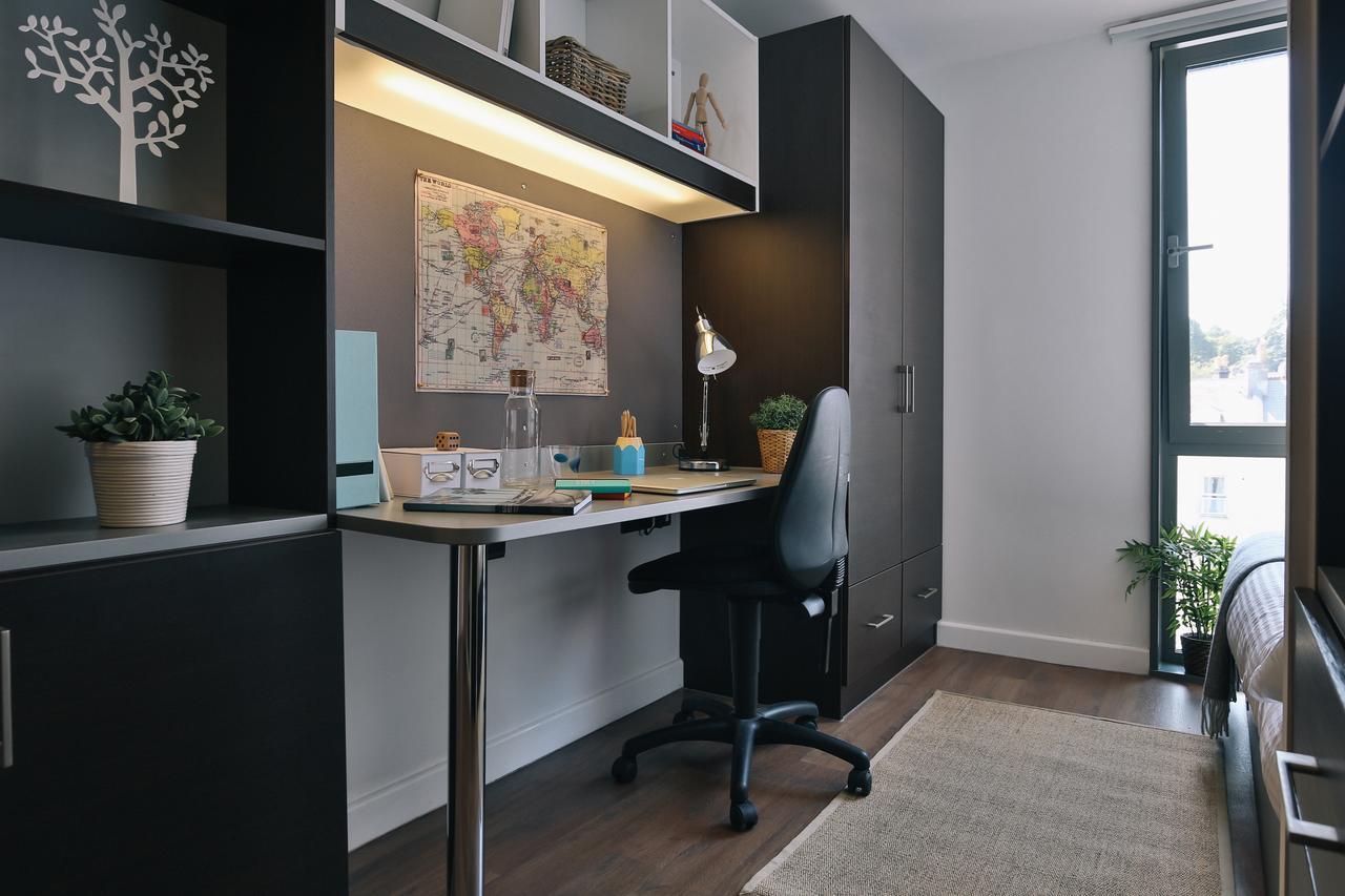 Apartment Hashtag *