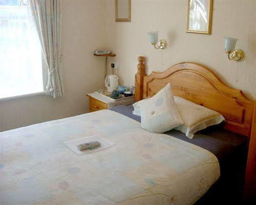 Caledonia 4* Plymouth
