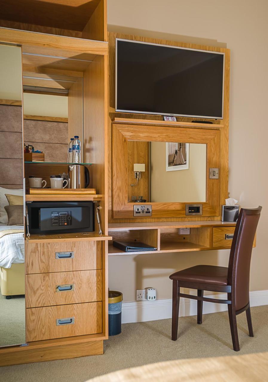 Invicta Hotel 4*