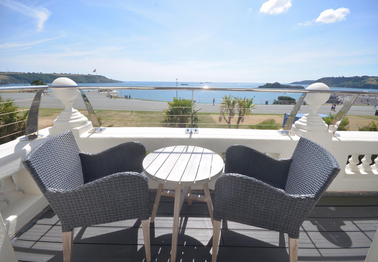 1 Elliot Terrace