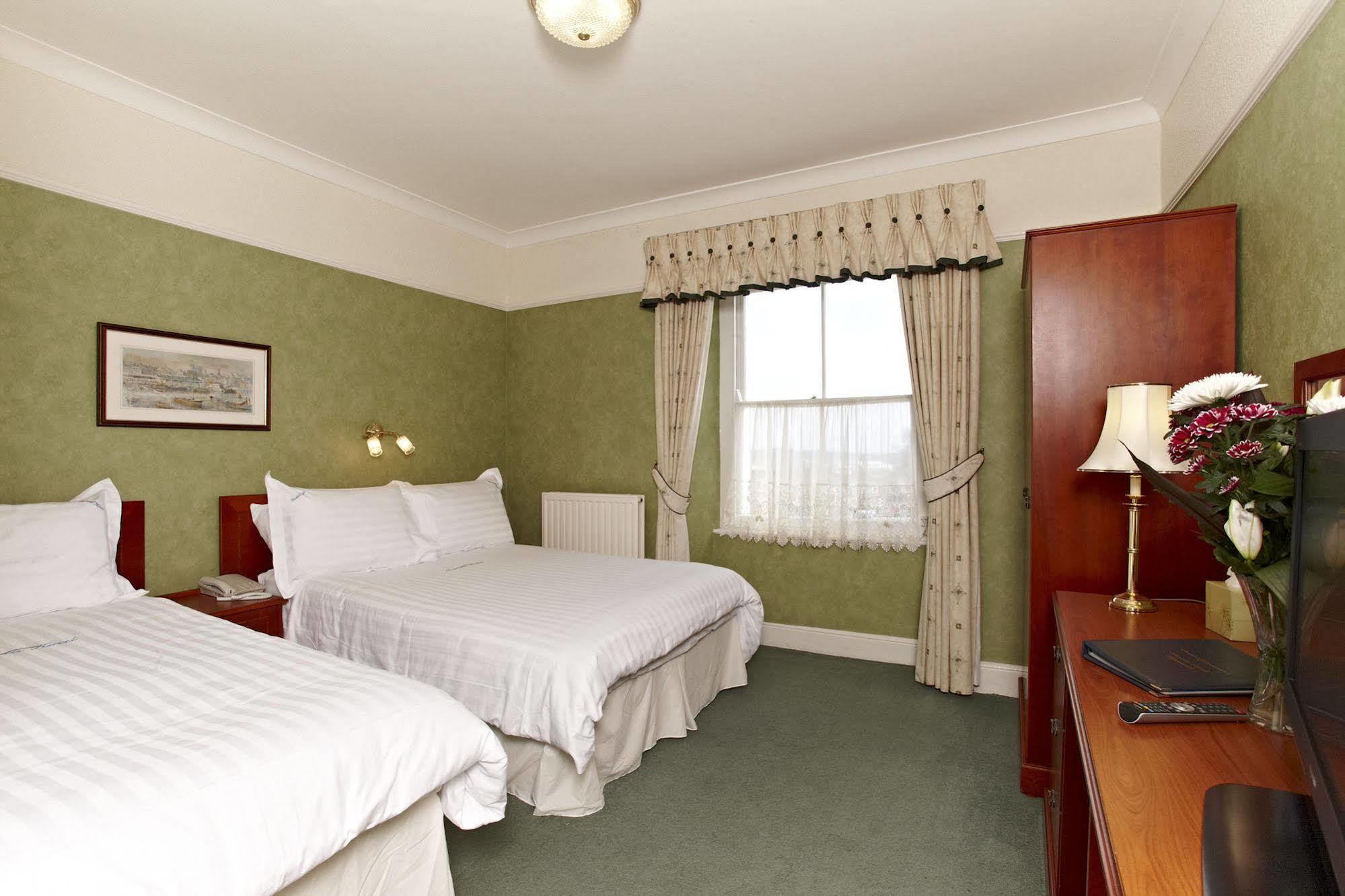 Hotel Invicta 4*