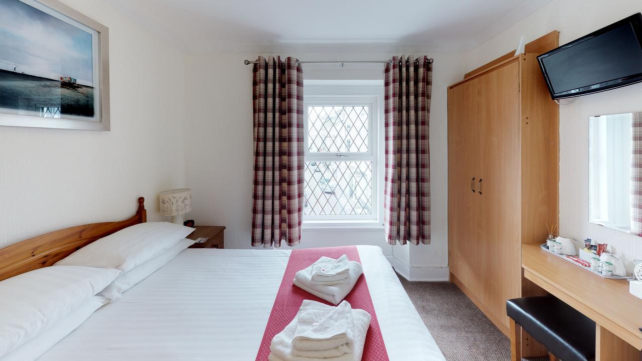 The Tudor Guest house Plymouth