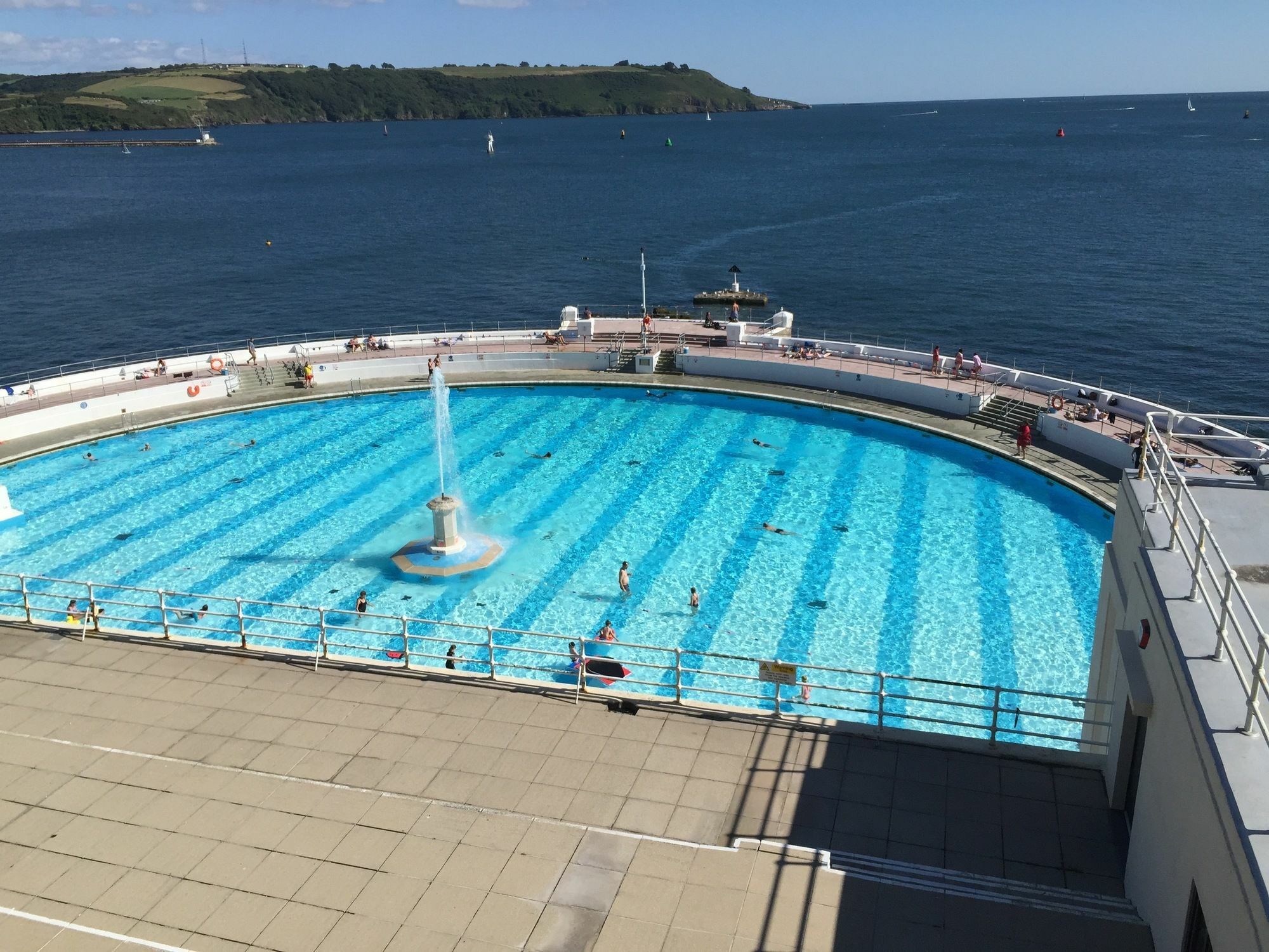 1 Elliot Terrace 4* Plymouth