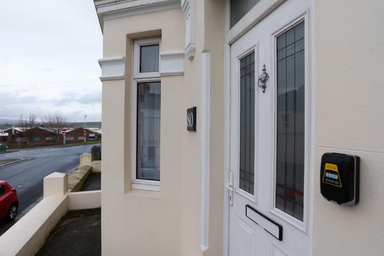 Holiday home Milton House *