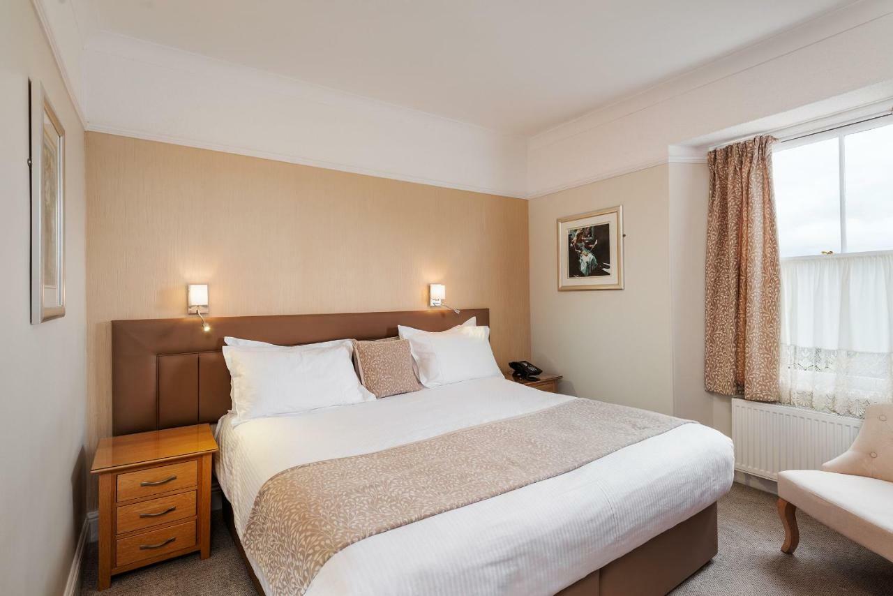 Invicta Hotel 4*