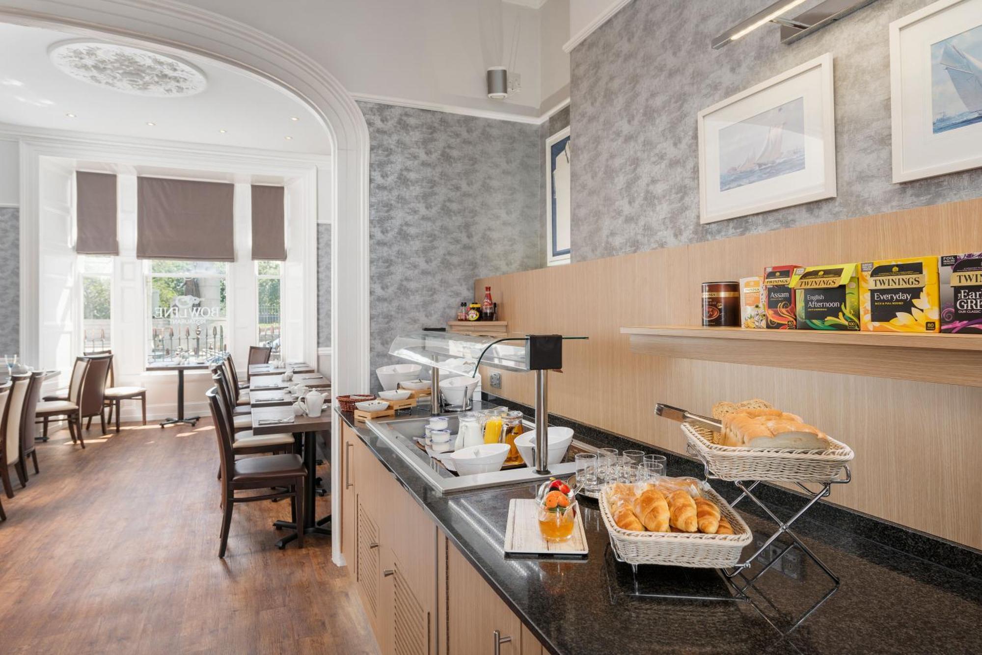 Invicta Hotel 4*