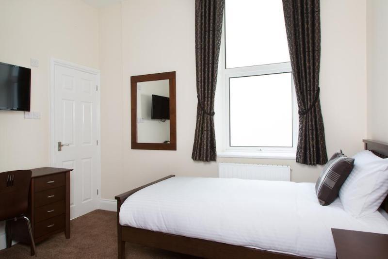 Hotel Oyo The Grosvenor 3*
